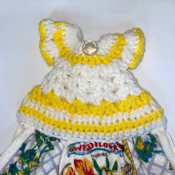 Vintage Crochet Top Hanging Kitchen towel dress shape Grandmacore Cottagecore - Picture 4 of 8
